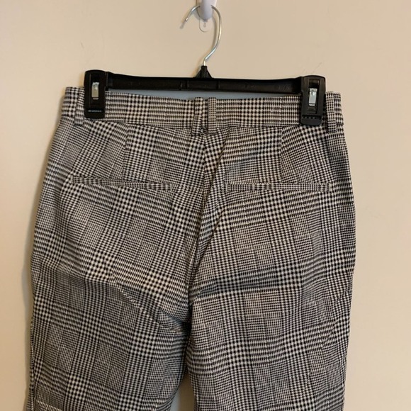 H&M Womens Size 6 Dress Pants Plaid Trousers Black White Slim Straight Leg - Picture 6 of 7